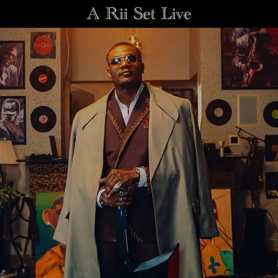 Pheelz – STEPPIN (Live) Ft. Rii & Flavour